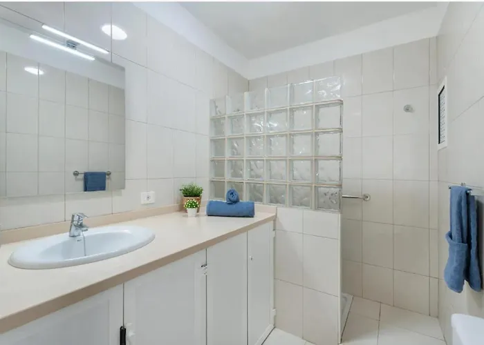 Oasis Floritas Apartman *